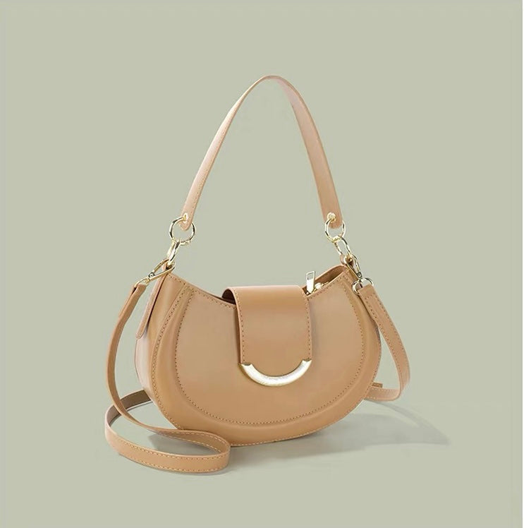 #119 half-moon Bag