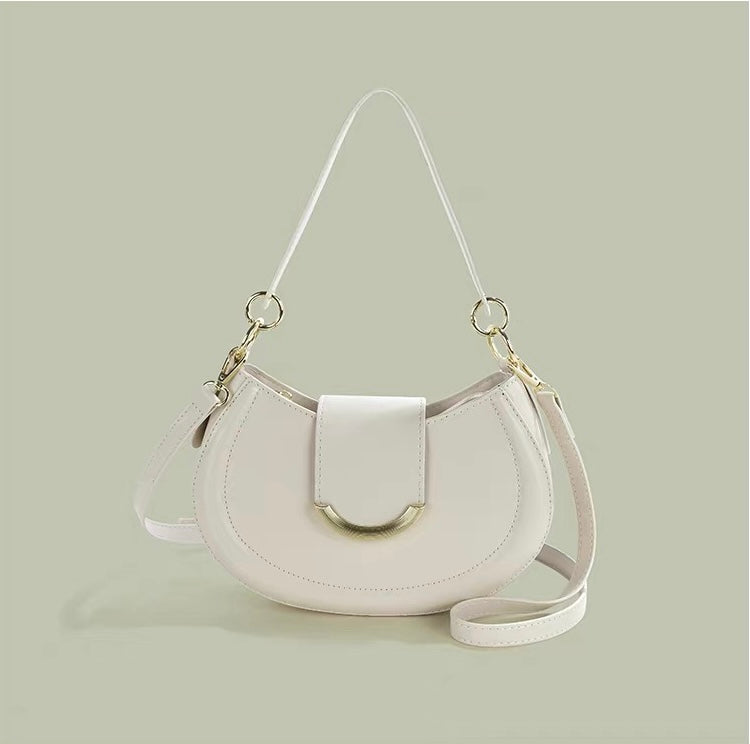 #119 half-moon Bag