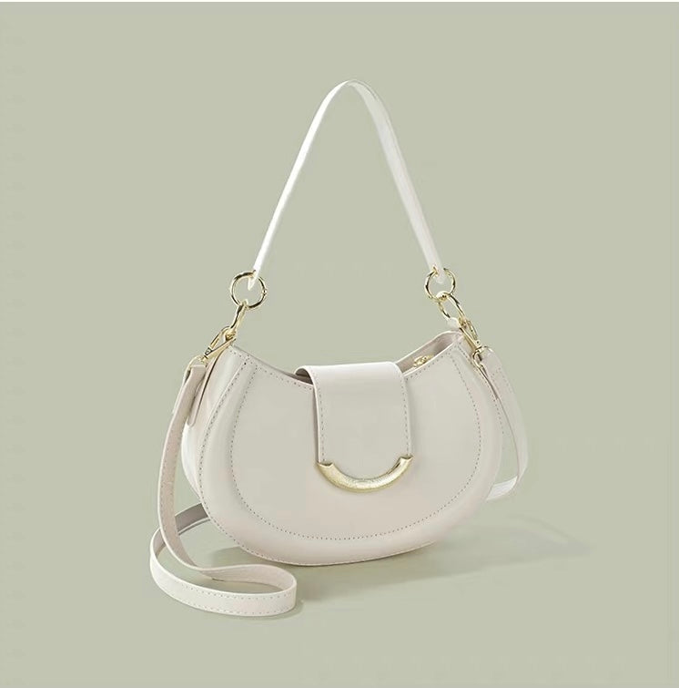 #119 half-moon Bag